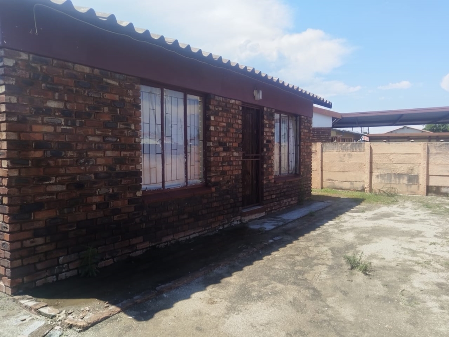 2 Bedroom Property for Sale in Boitekong North West